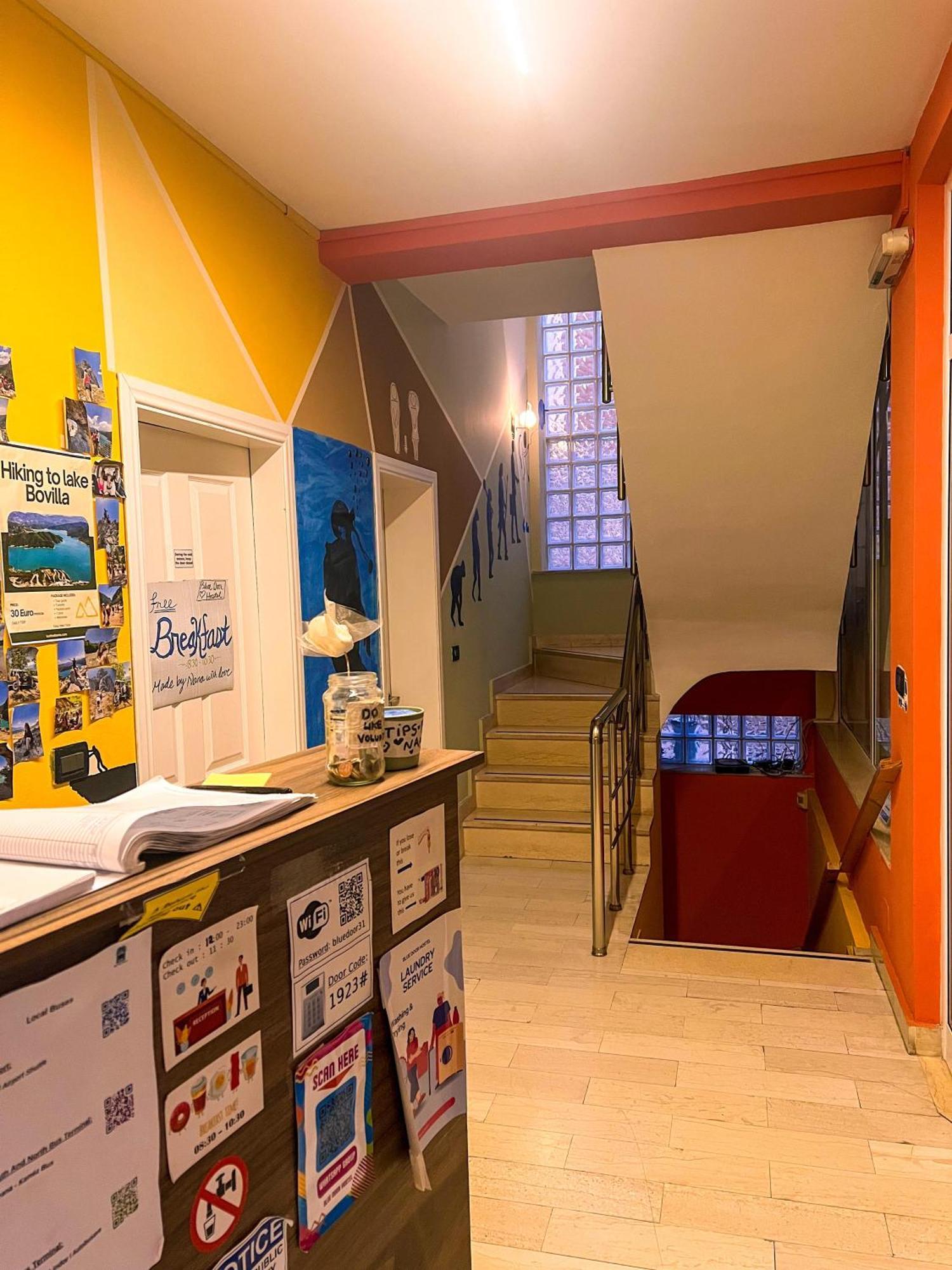 Blue Door Hostel Tirana Exteriér fotografie