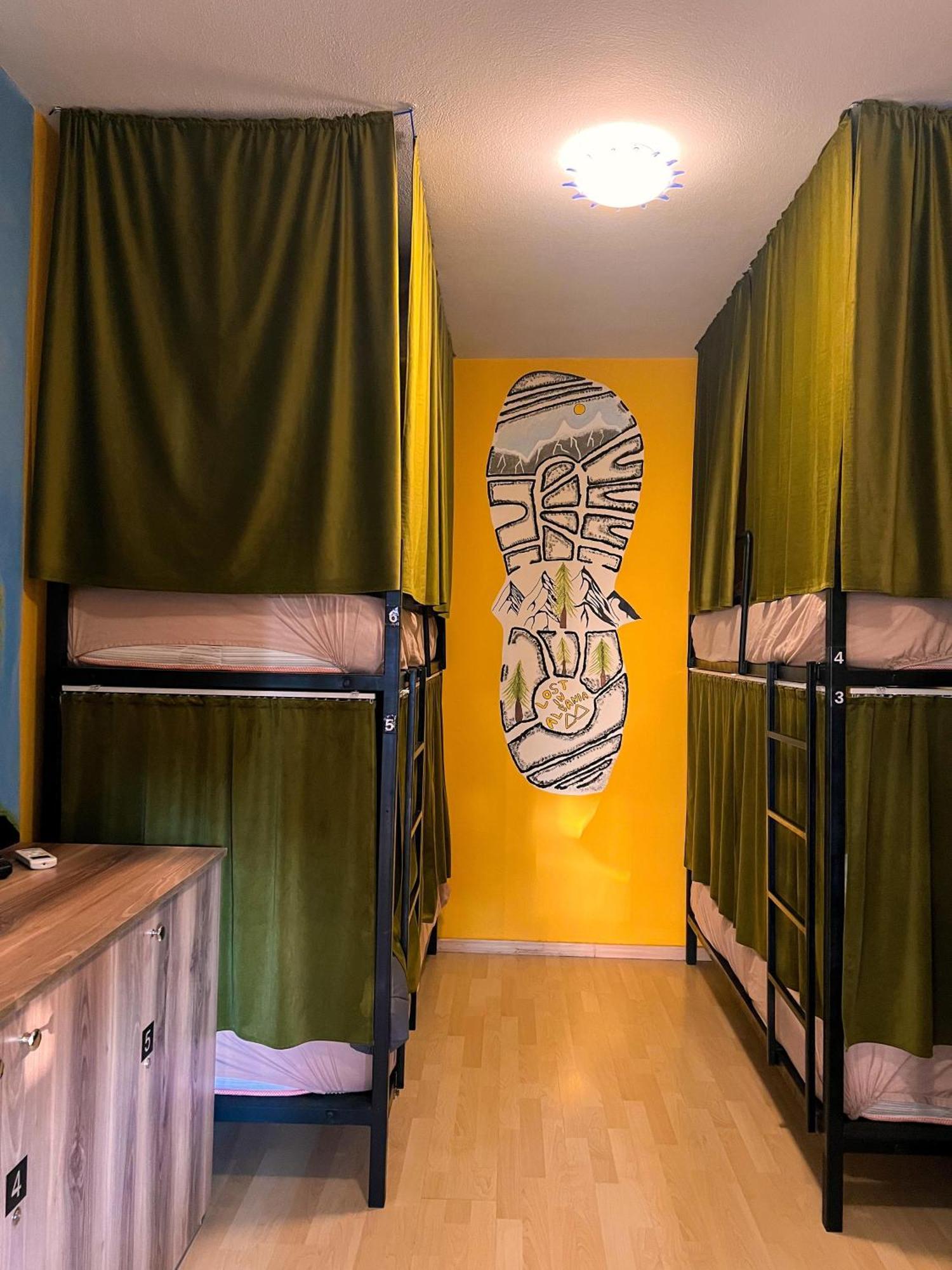 Blue Door Hostel Tirana Exteriér fotografie