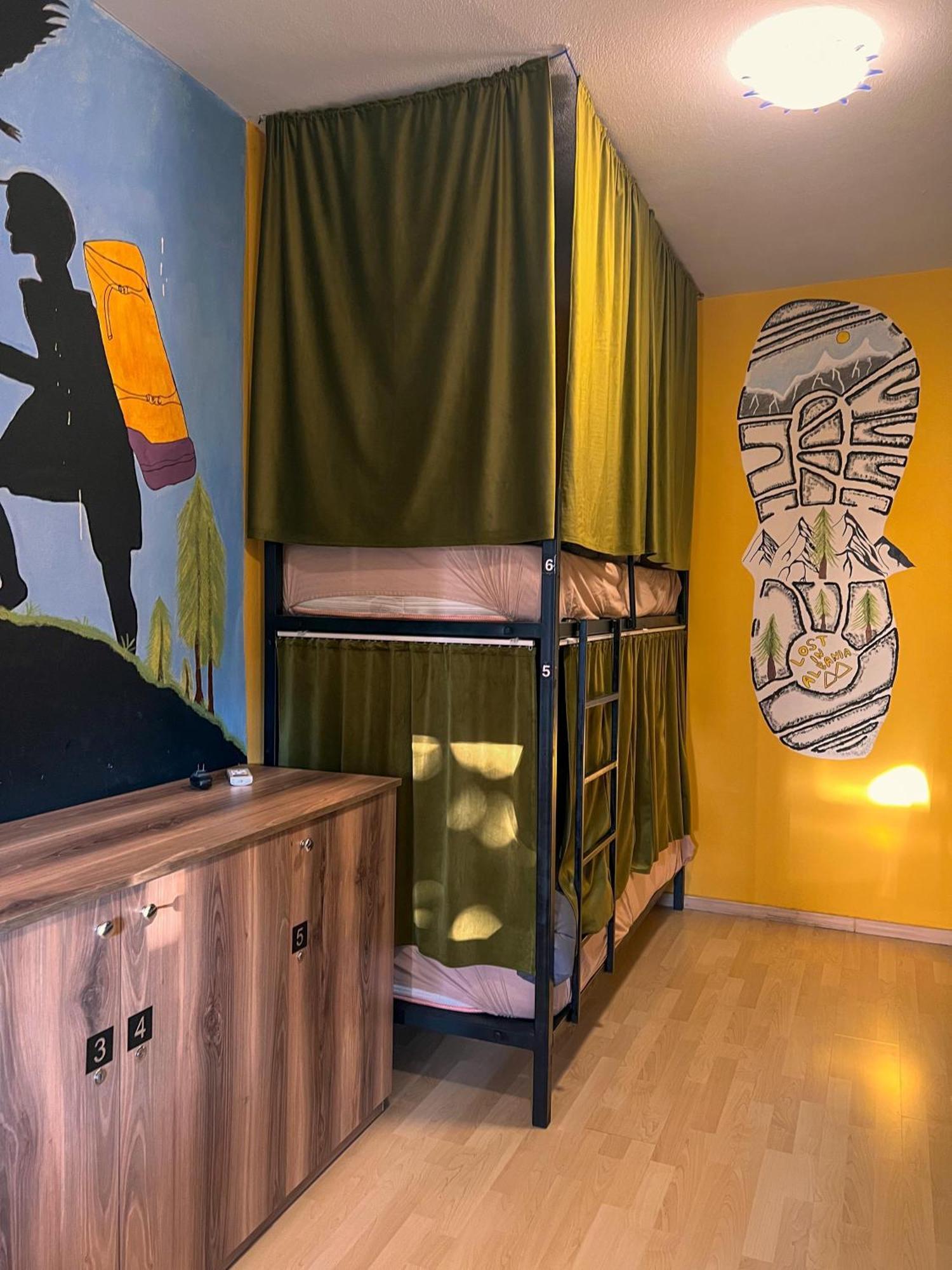 Blue Door Hostel Tirana Exteriér fotografie